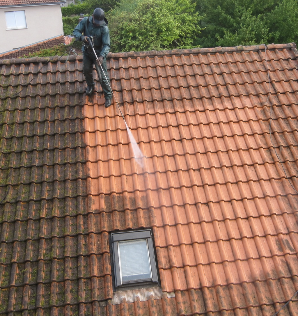 Toiture entretenue par DV Nettoyage Toiture dans le Tarn
