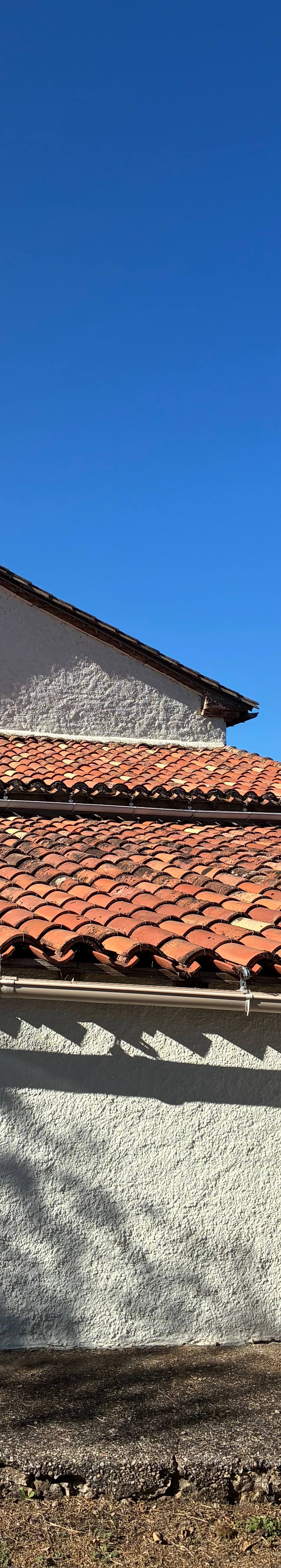 Chantier de DV - Nettoyage de toiture sur une maison du Tarn